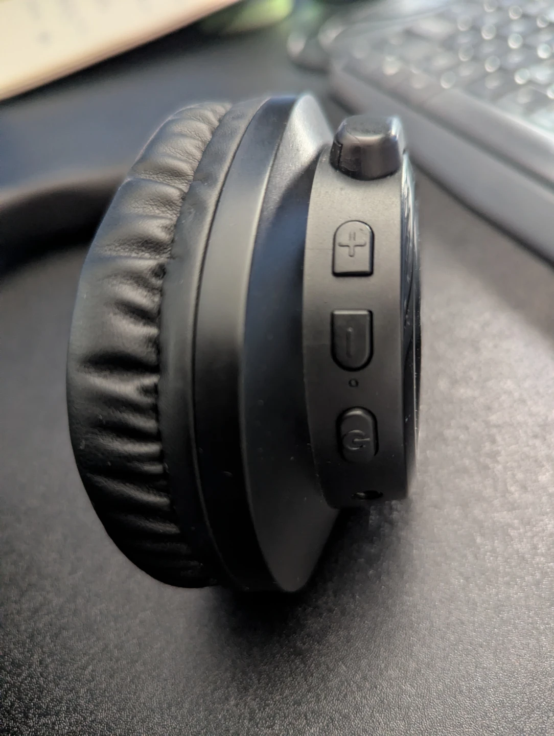 Monster Over-Ear Headphones - photo 4