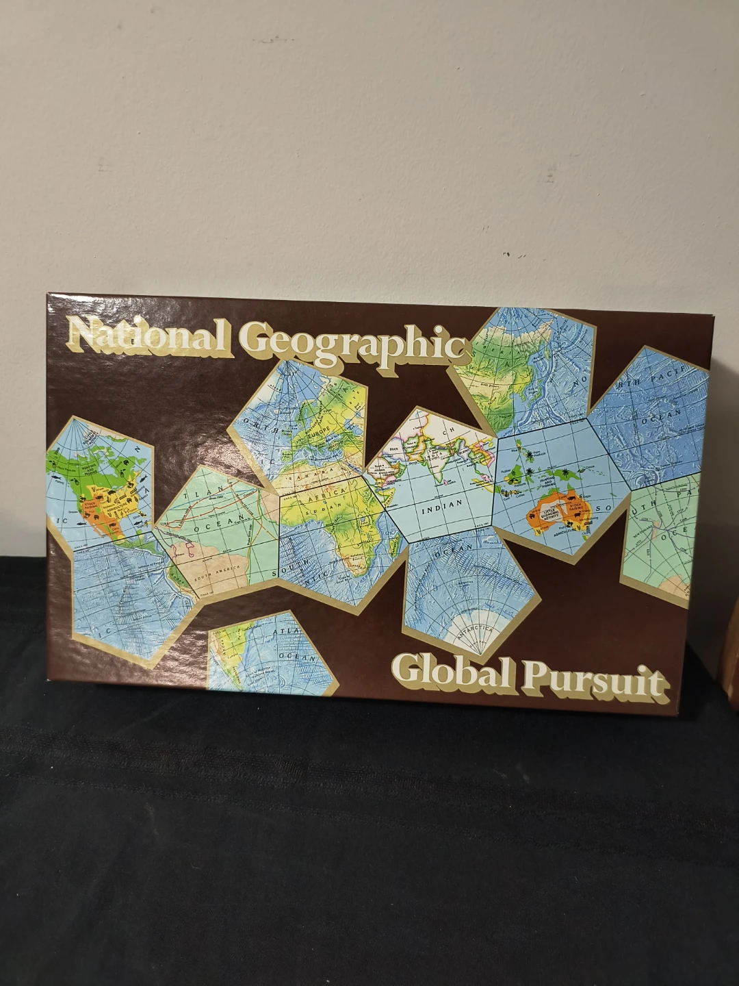 National Geographic Global Pursuit Board Game