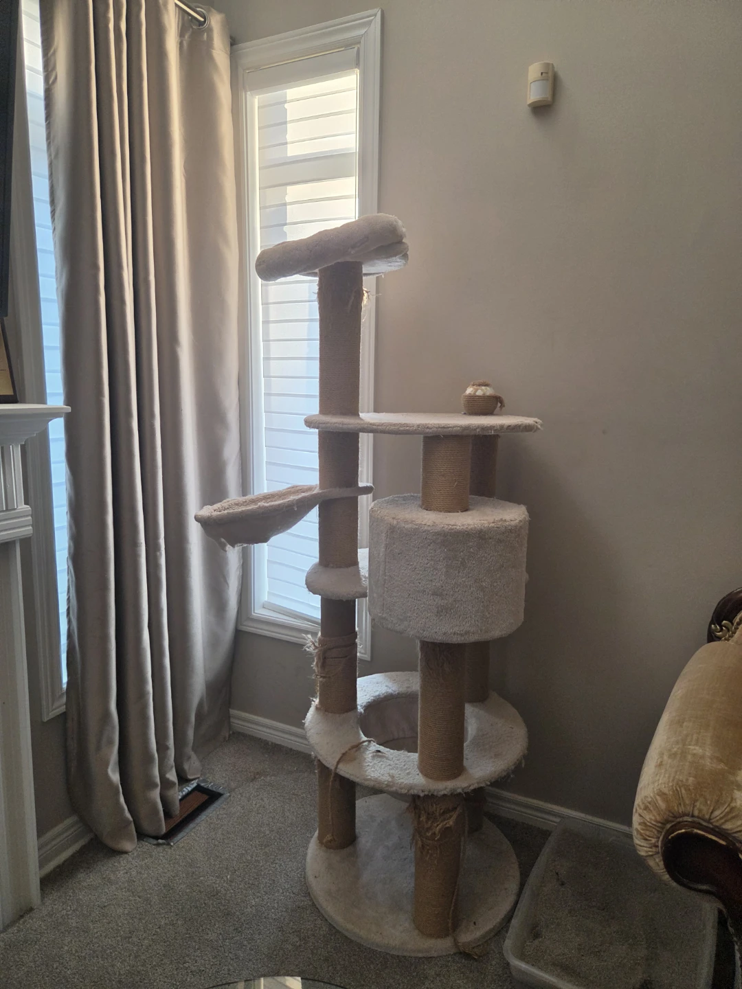 Three platform cat tree