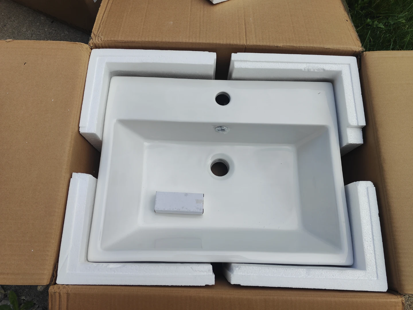 White Ceramic Bathroom Sink