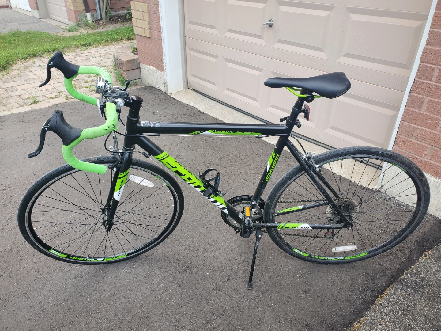 Schwinn Volare 1300 Road Bike