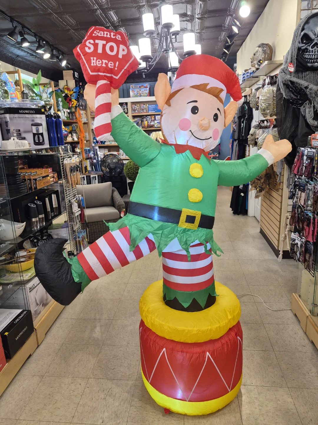 New assorted Christmas outdoor inflatables. Huge selection. - photo 4