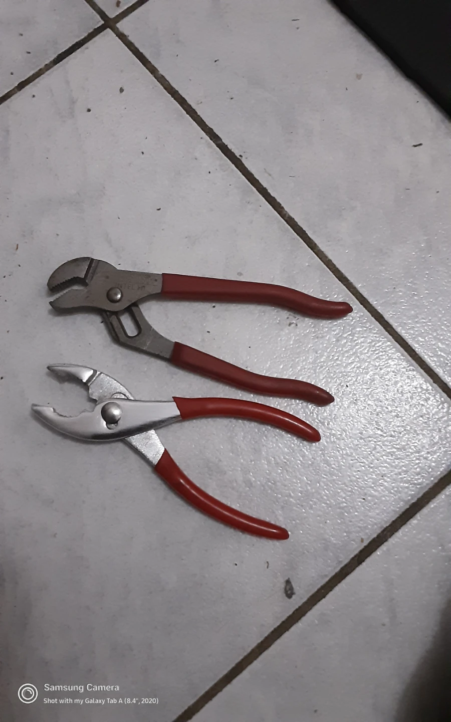 2 Adjustable Pliers Set Red Handles