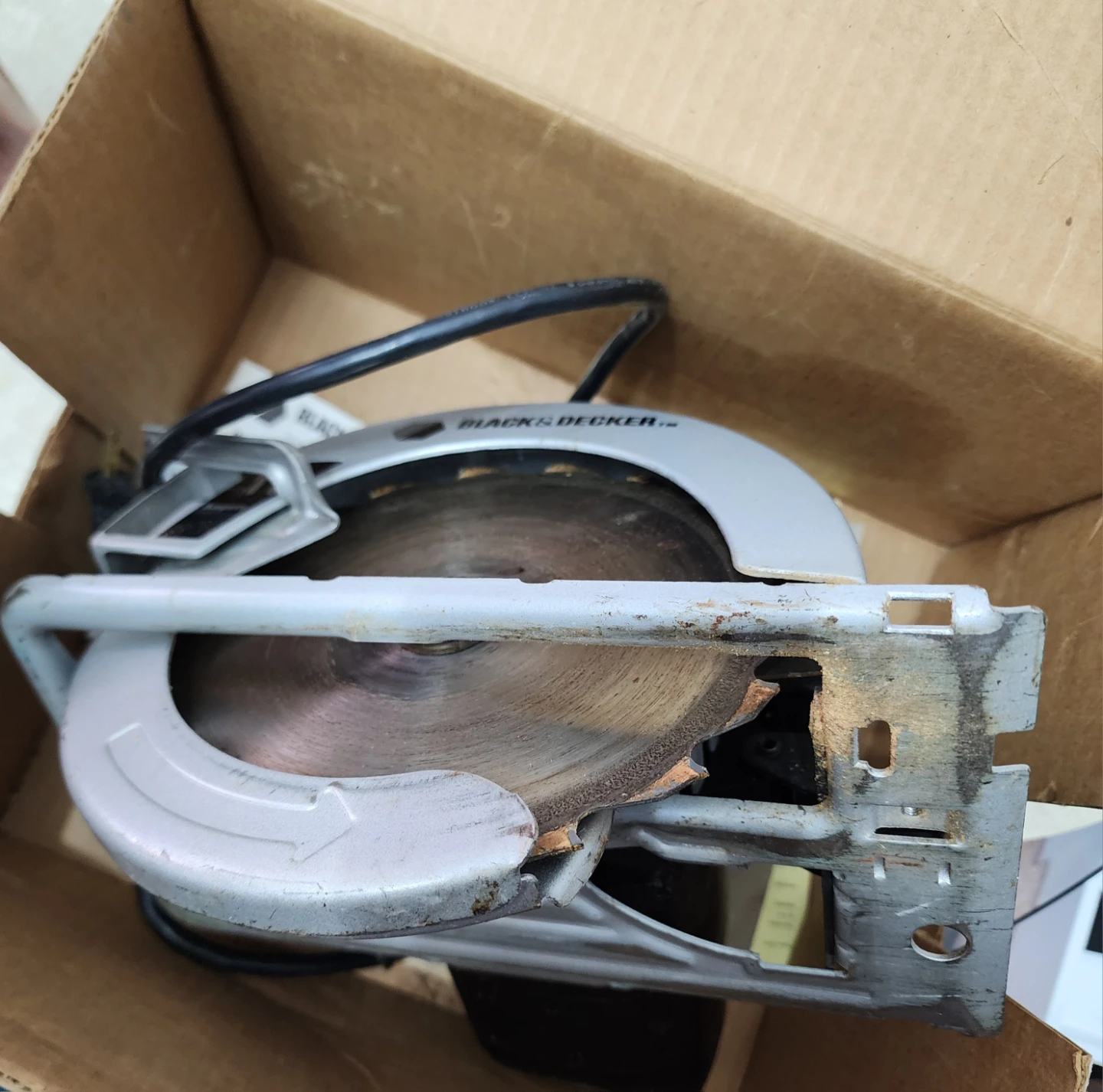 Black & Decker Circular Saw 180 mm (7 1/4")