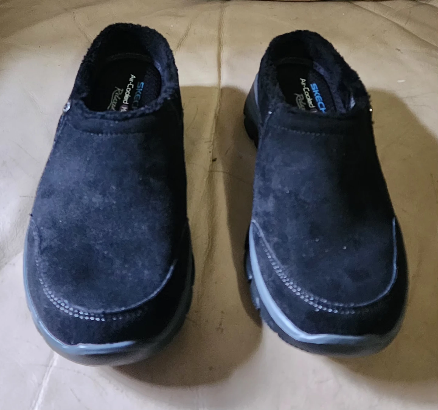 Skechers Women's Black Slip-On Mules. Size:6