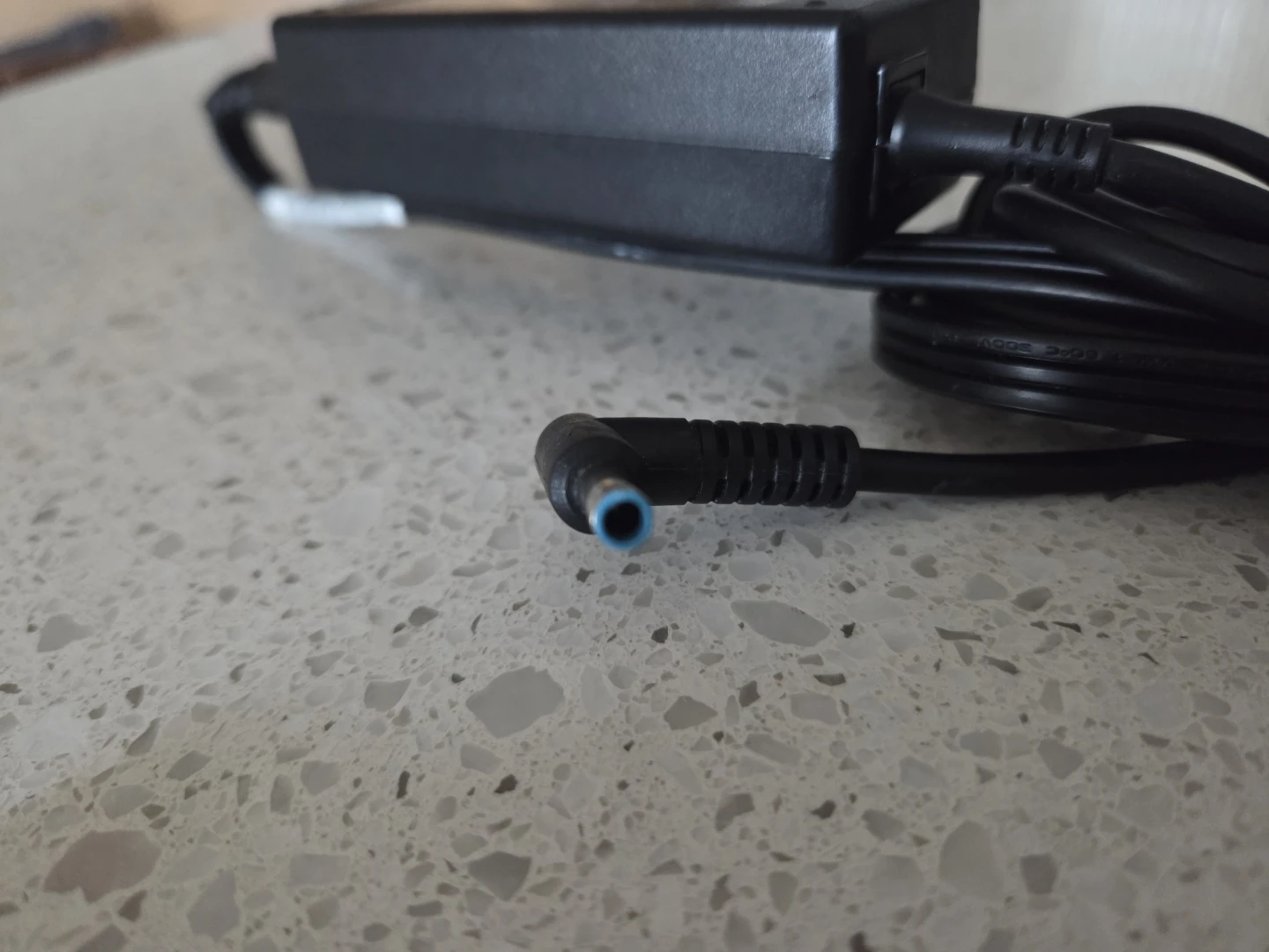 HP 45W Laptop AC Adapter Charger - photo 3