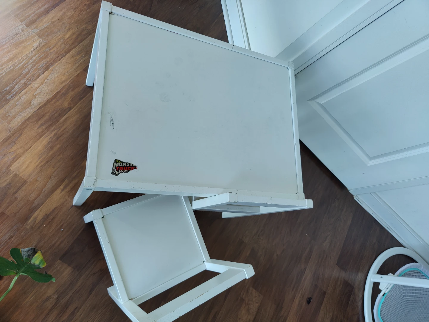 Kid's Table and Chairs Set