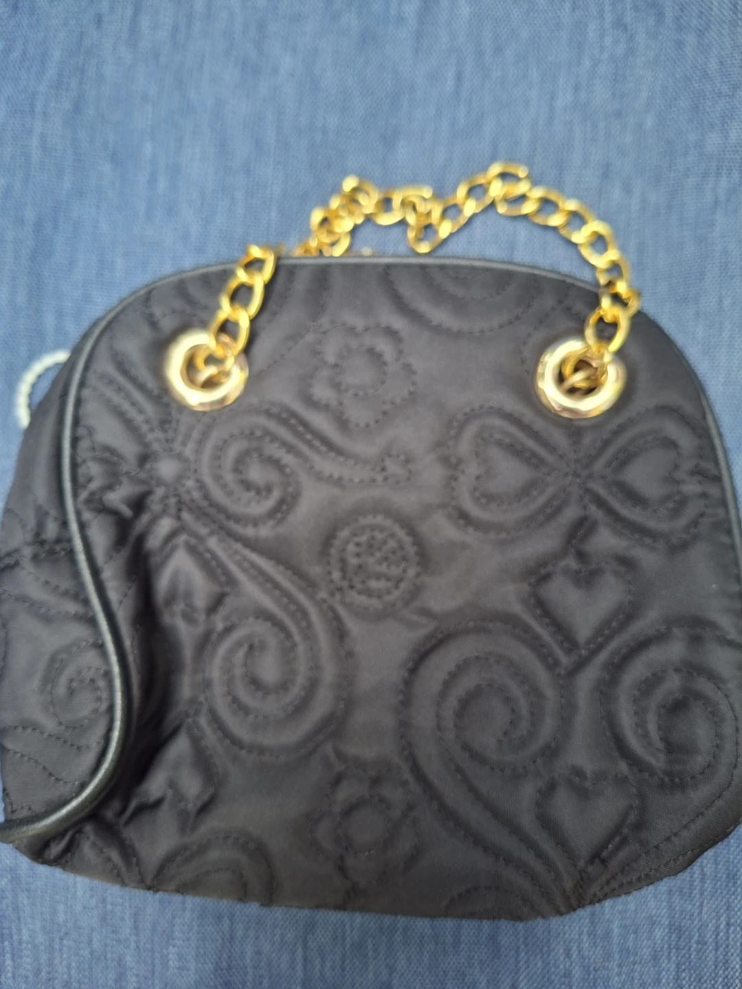 Moschino Black Quilted Heart Charm Chain Bag - photo 4