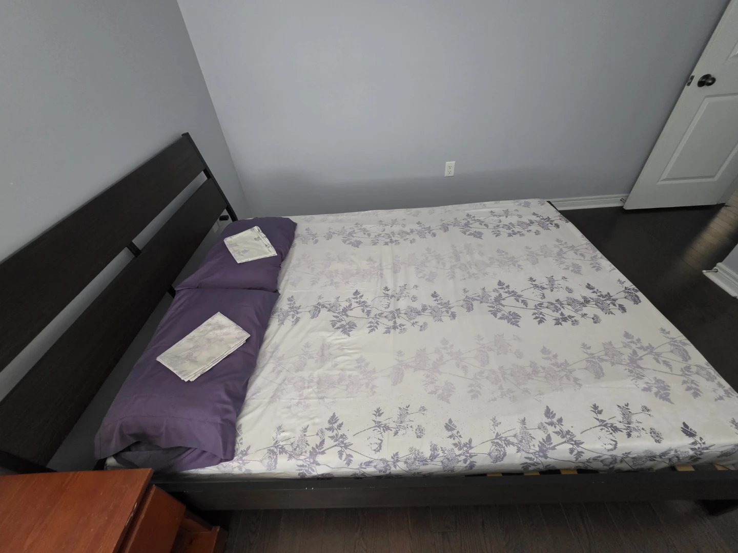 Ikea queen bed with Matress, side table & lamp - photo 4