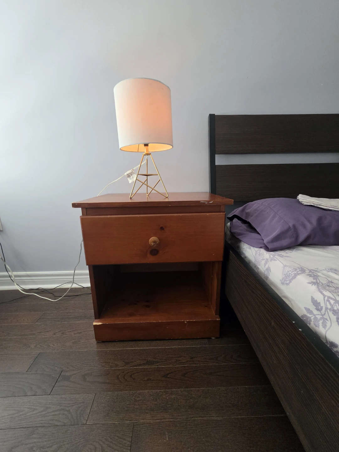 Ikea queen bed with Matress, side table & lamp - photo 5