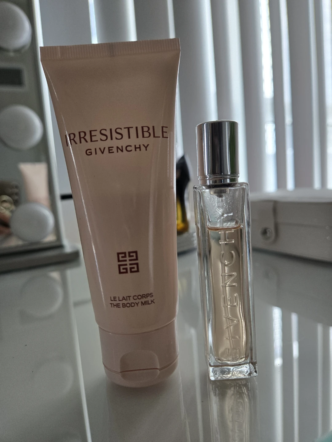 Givenchy Irresistible Body Milk and Perfume Set - photo 3