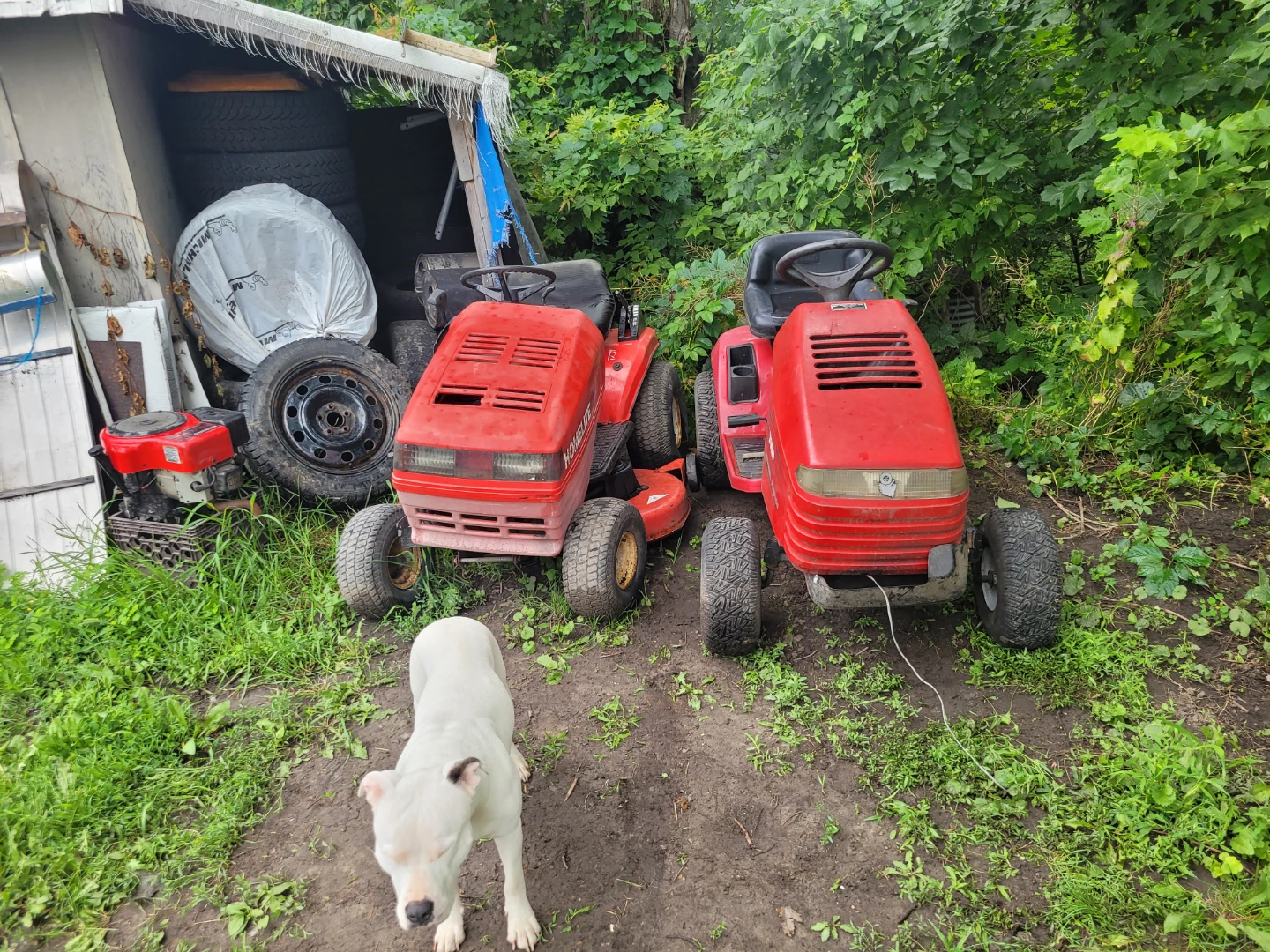 2 x Riding Lawn Mower Tractors HOMELITE TORO