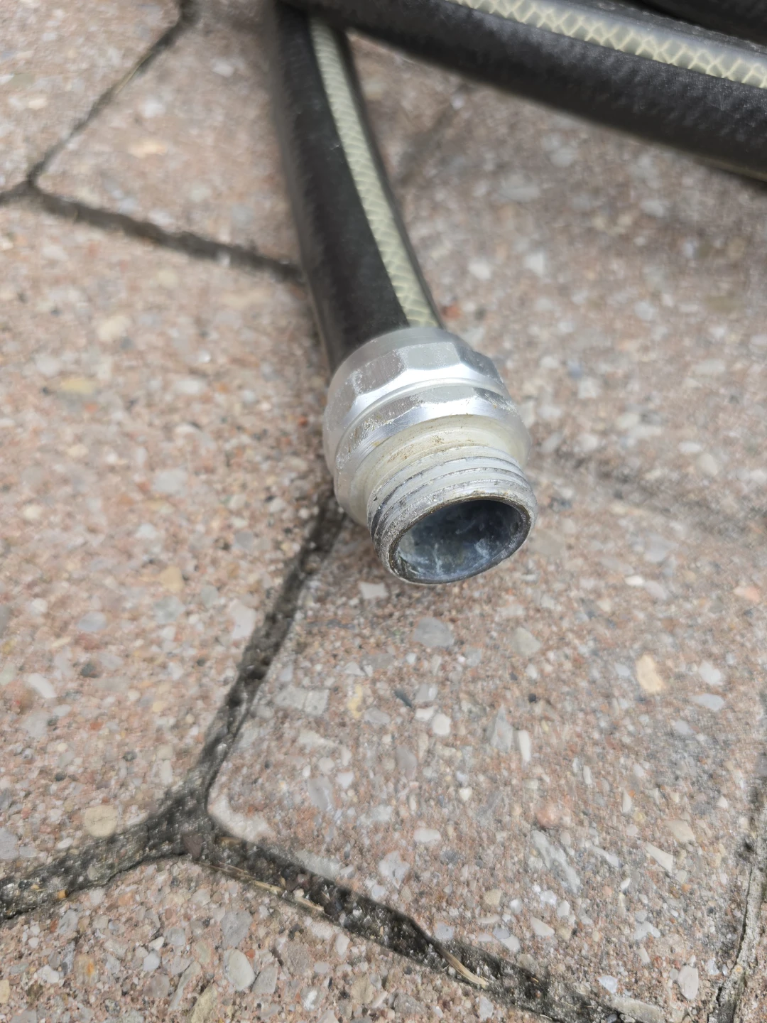 Garden Hose - 50 Feet - Heavy Duty - Kink Free - photo 3