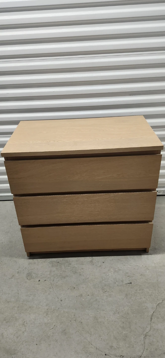 Ikea malm dresser 32*19*31"WDH