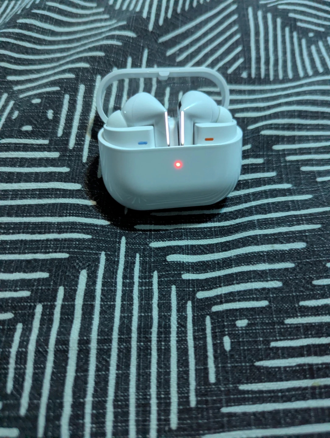 Samsung Galaxy Buds3 Pro - White - Excellent Condition