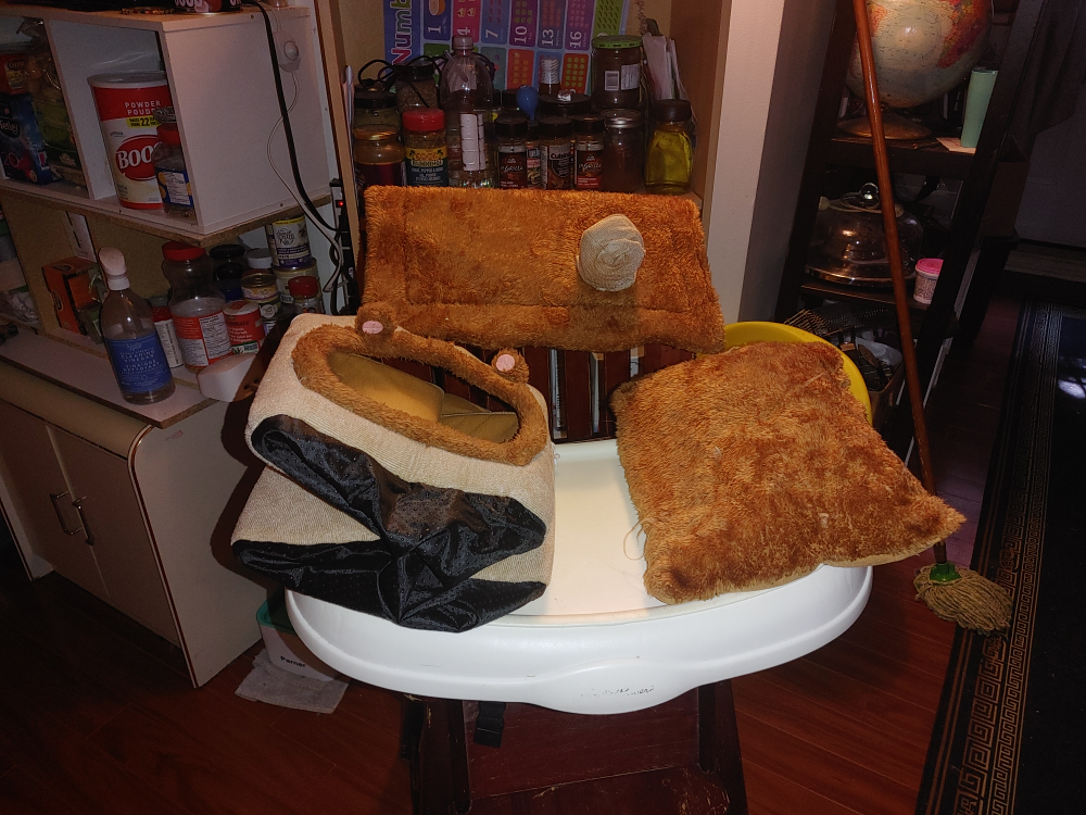 Plush Pet Bed House - photo 3