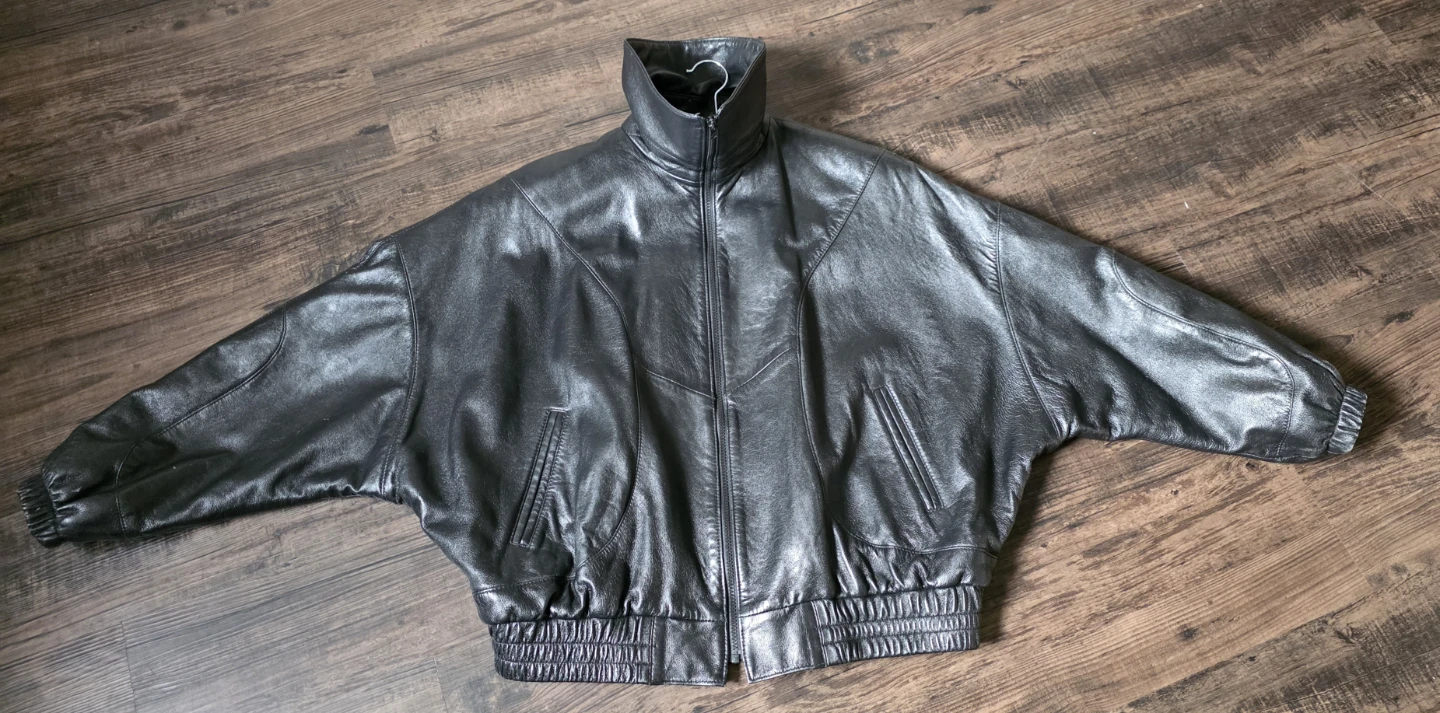 Ladies Black Leather Bomber Jacket - photo 2