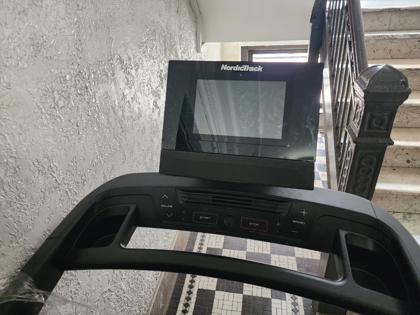 NordicTrack  T series 10 Treadmill - photo 4
