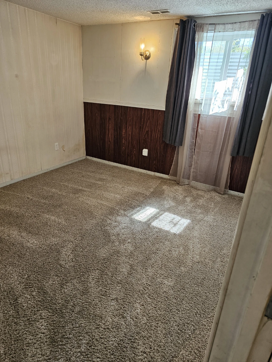 Available immediately BASEMENT SUITE ON MALVERN CLOSE  N.E - photo 5
