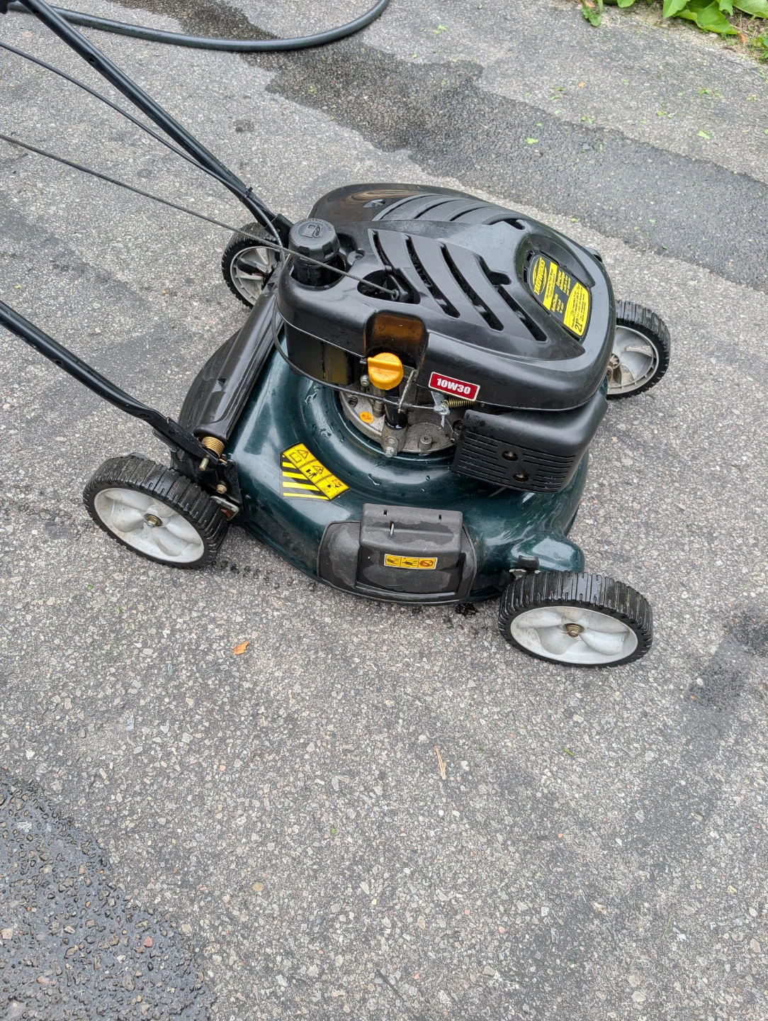 Yardworks 21" Self-Propelled as is need tuneup not starting - photo 5