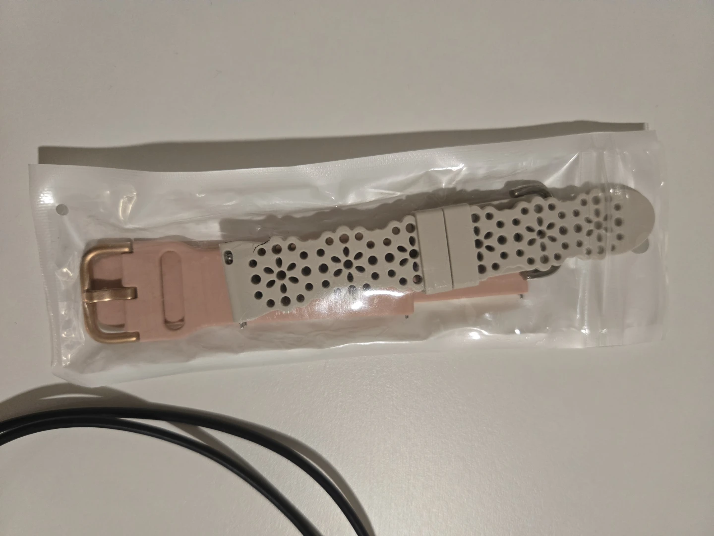 Galaxy watch 7 (40mm) with Silicone Strap - photo 4