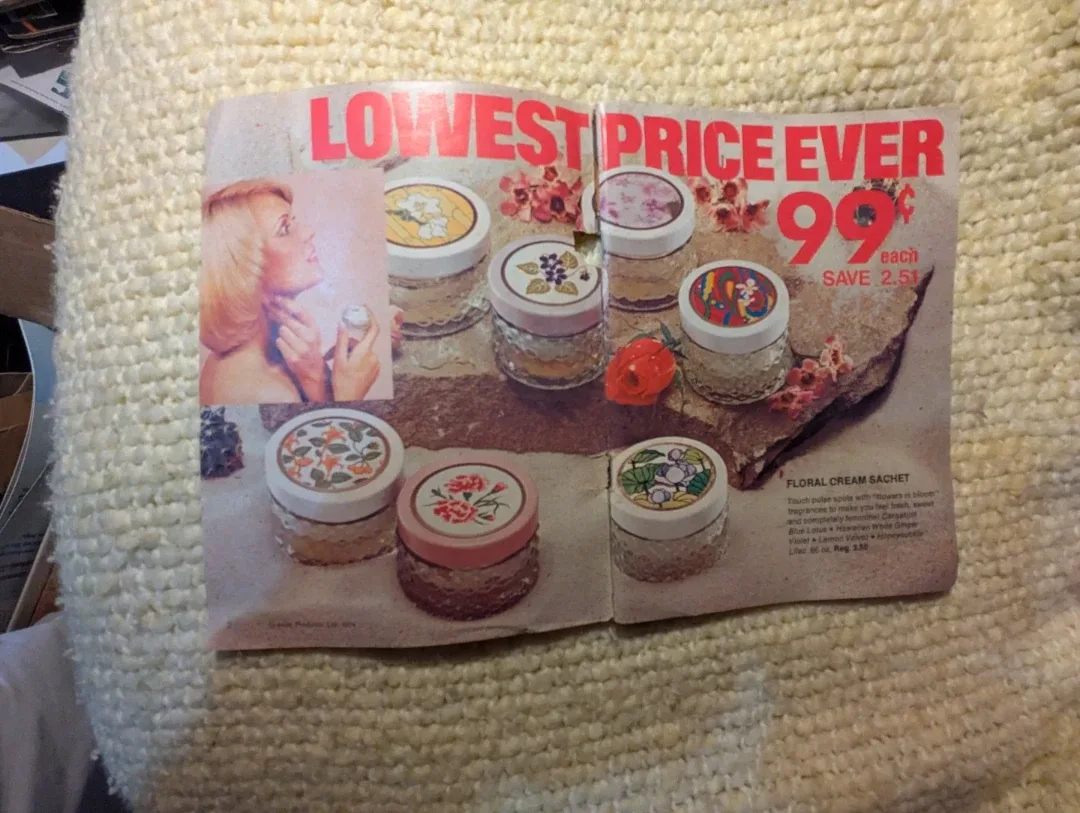 Avon catalogue from 1974 - photo 2