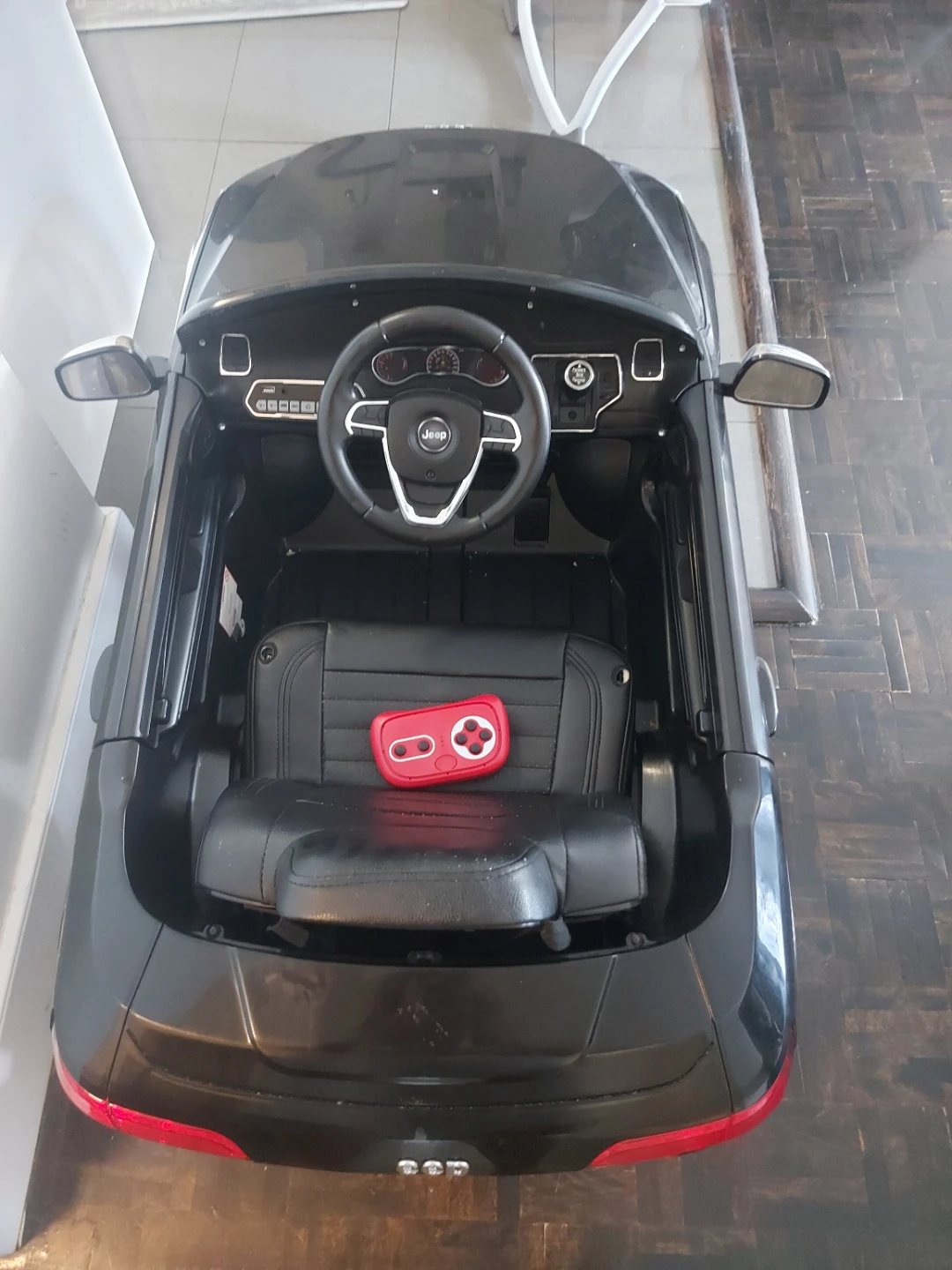 Kids Ride-On Jeep Grand Cherokee Electric Toy Car - photo 2