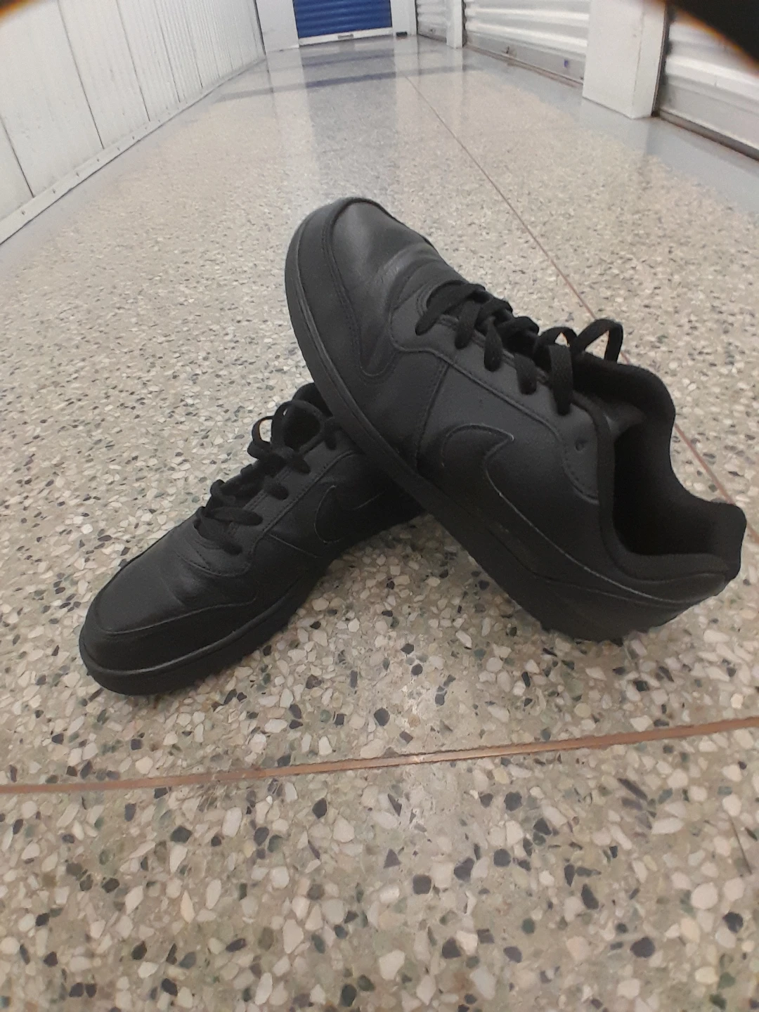 Nike Black Sneakers Men's Size 11 - photo 2