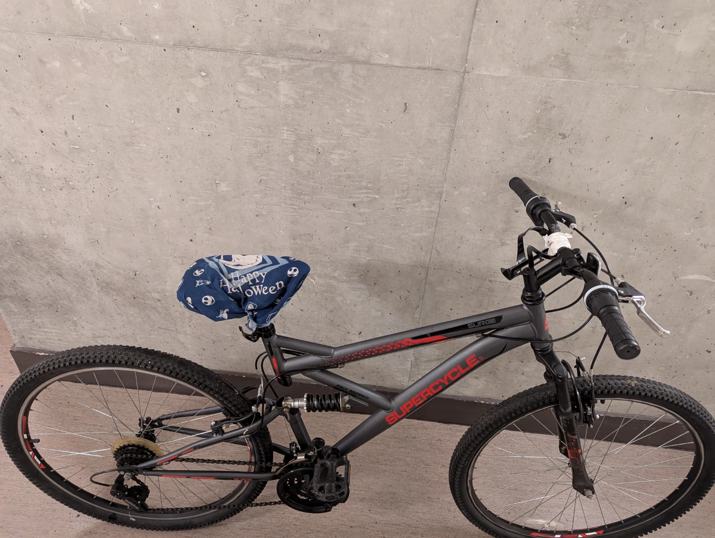 Dark Grey and Red Supercycle Surge Mountain Bike! 🚲