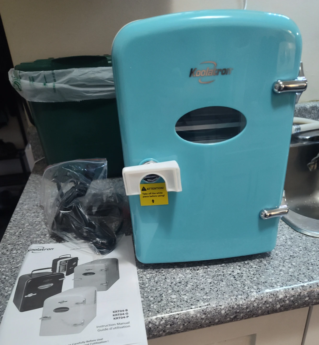 BN Retro Mini Fridge