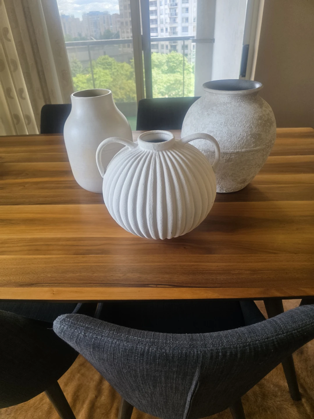 Set of 3 decorative vases
