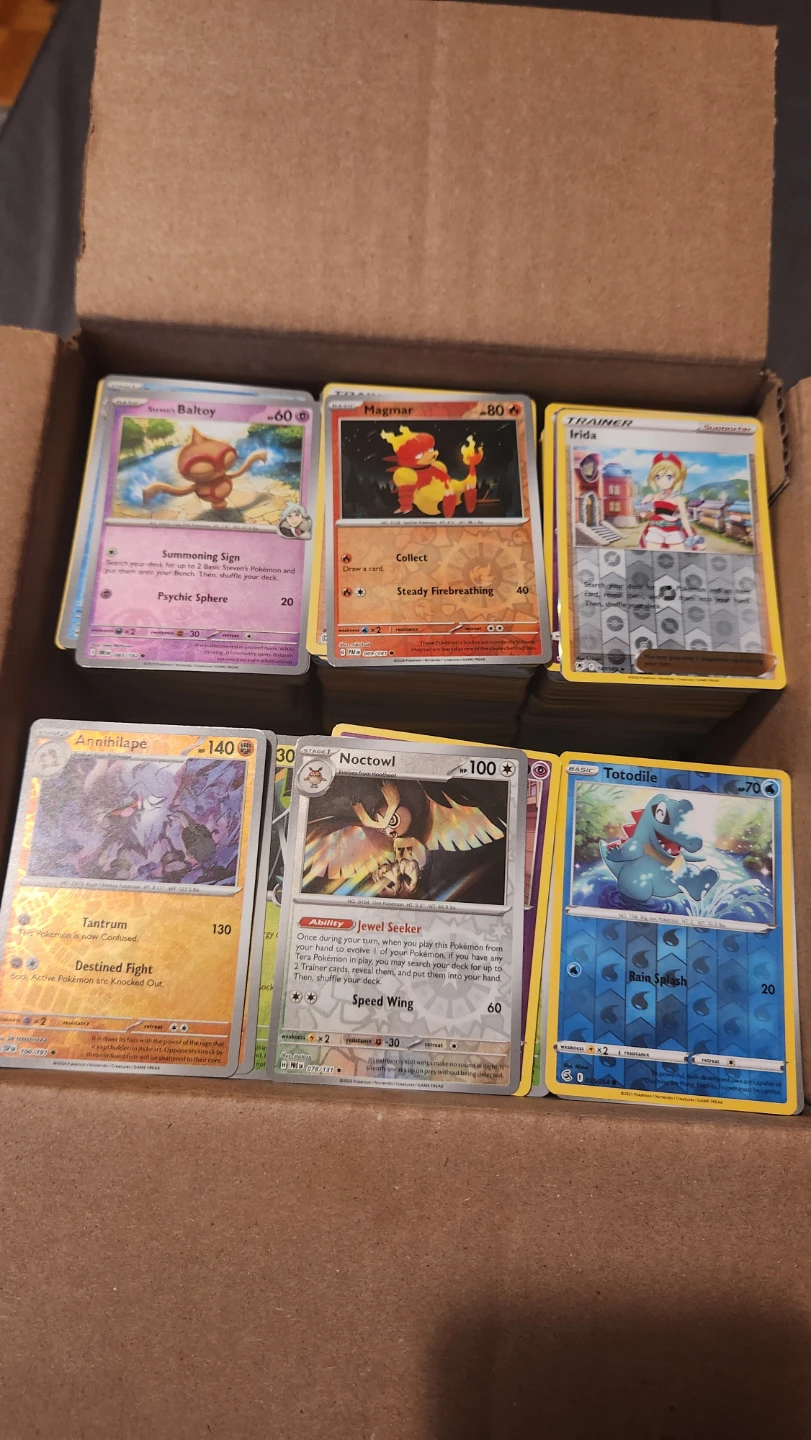 Bulk Lot of Pokémon Trading Cards - photo 2