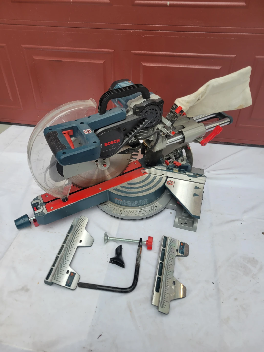 Bosch CM12SD Sliding Miter Saw like new - photo 2