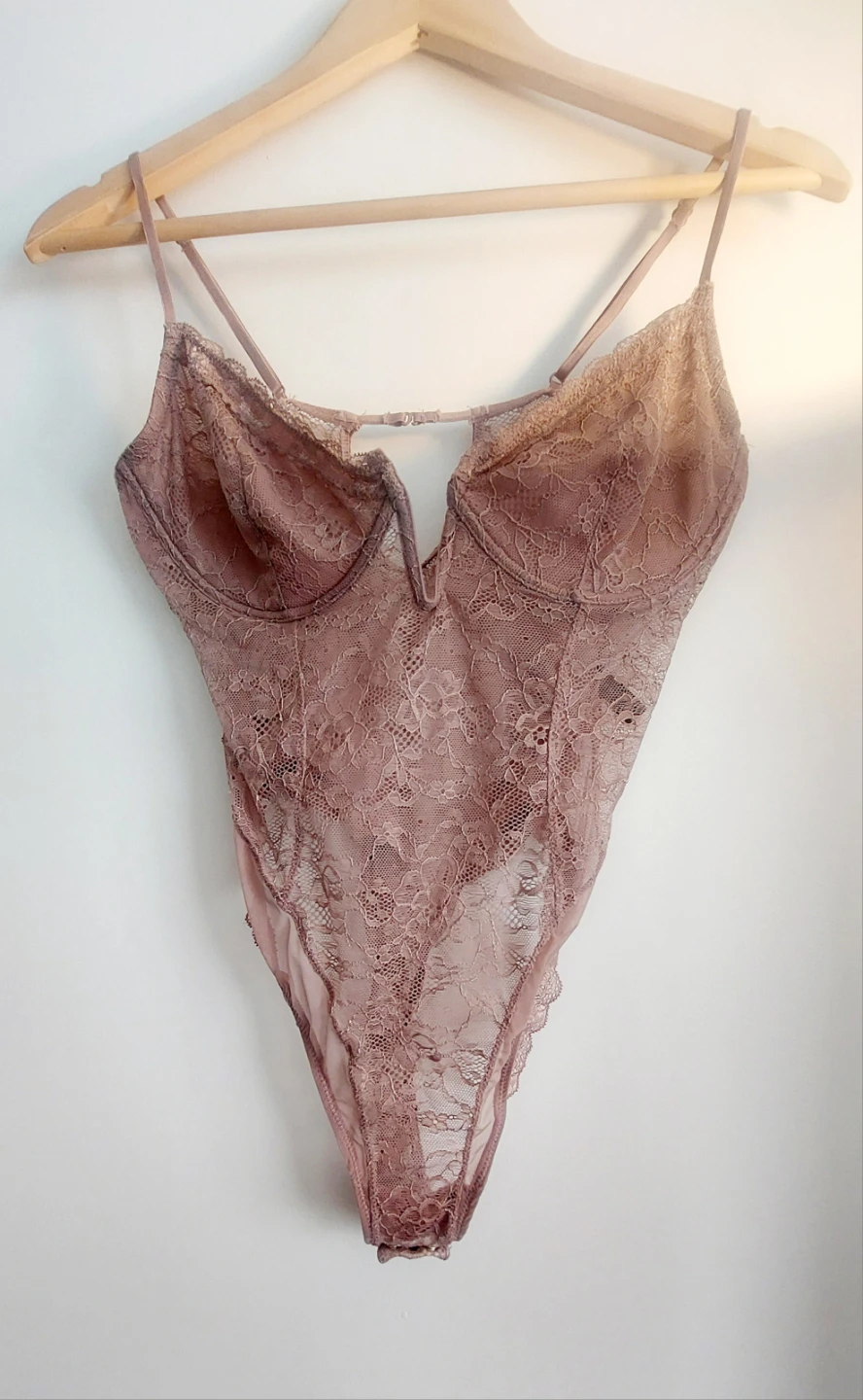 Lace Bodysuit - Mauve Size:G/L