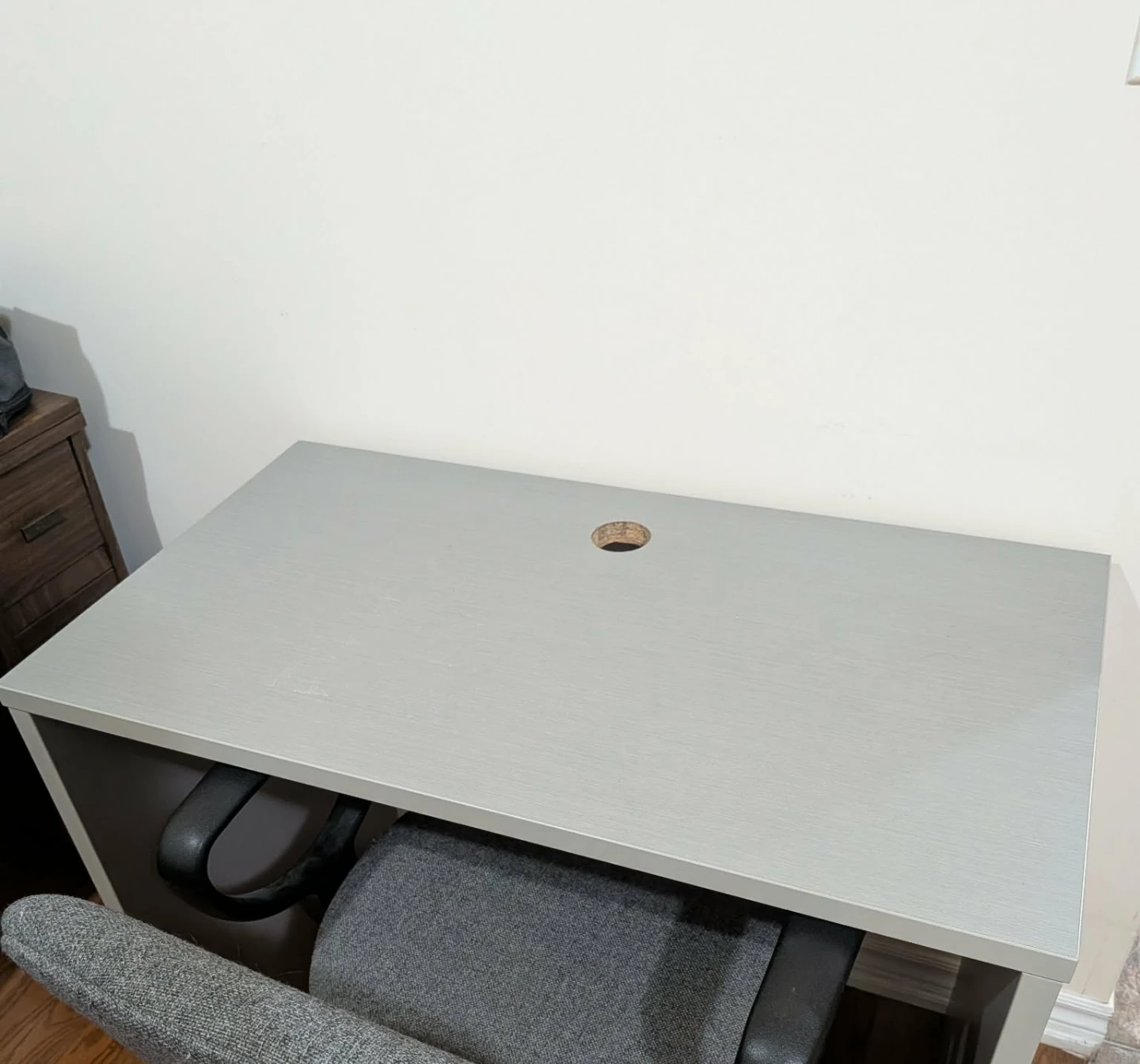 Small desk (Grey)