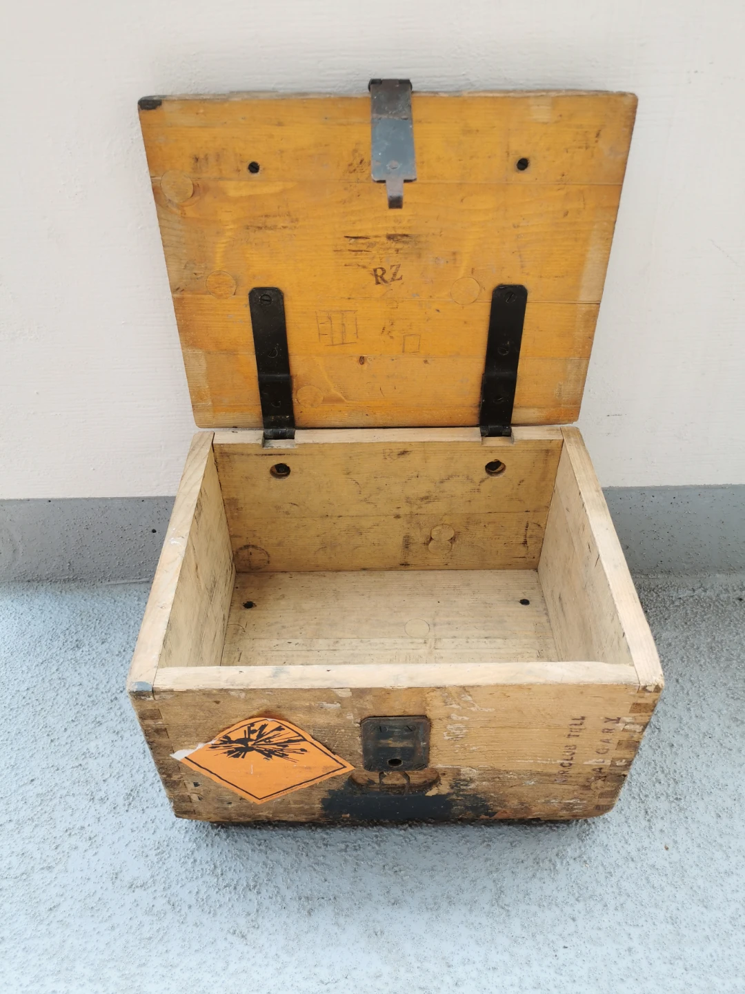 Antique Swiss Army KMV Wooden Military Crate Vintage Storage - photo 5