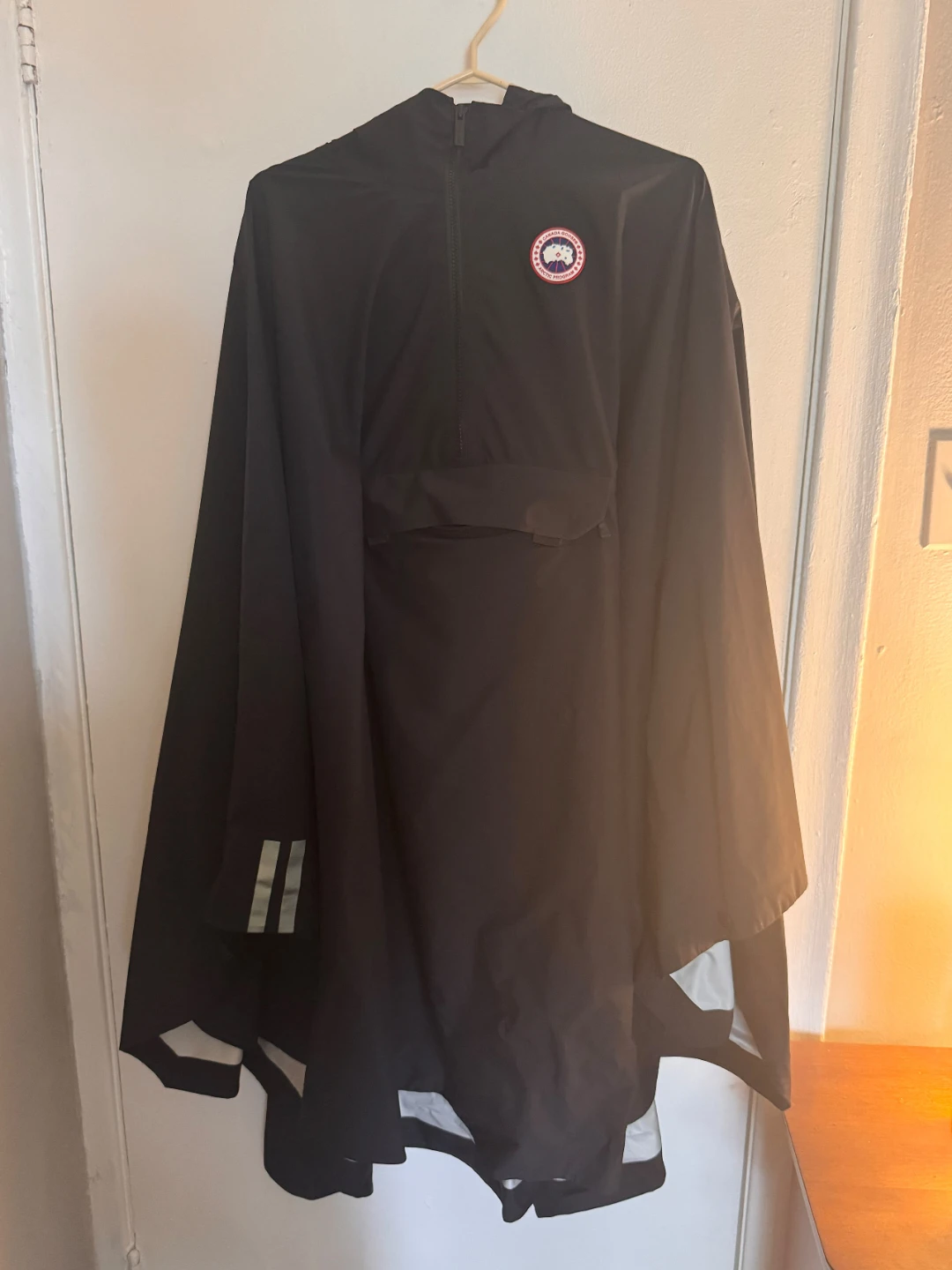 Canada Goose Field Poncho - Black - photo 4