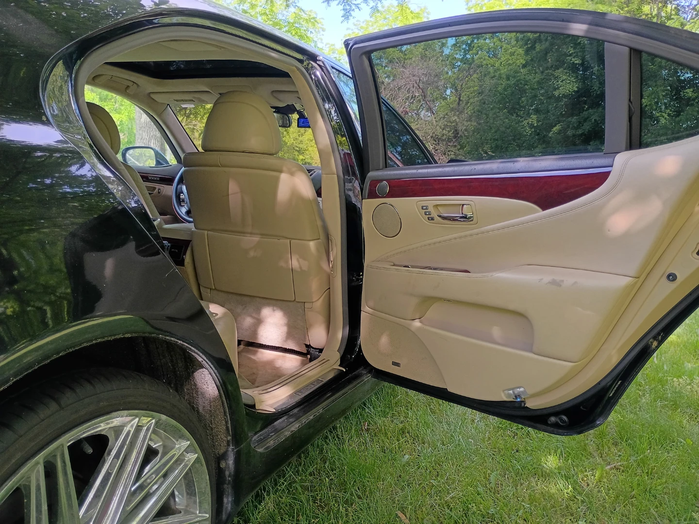2007 Black Lexus LS 460 L  Luxury Sedan - photo 4