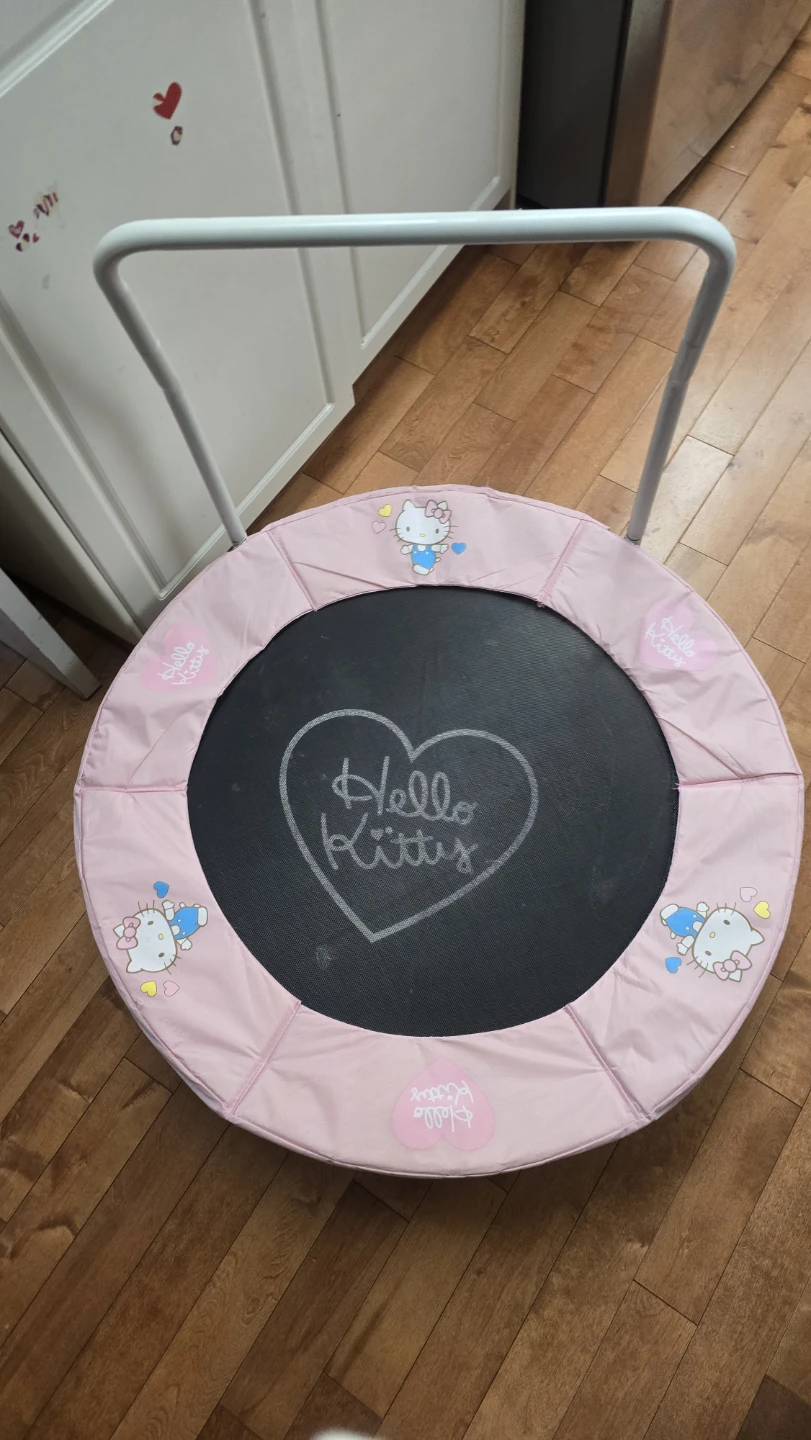Hello Kitty Toddler Trampoline - photo 3