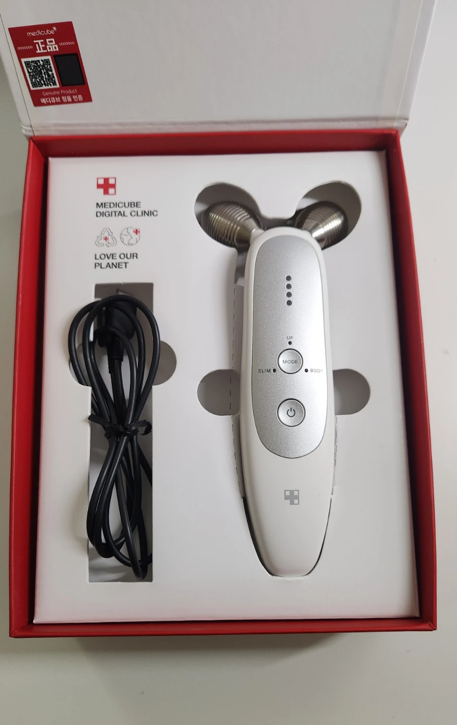 Medicube Age-R Derma EMS Shot Device - photo 2