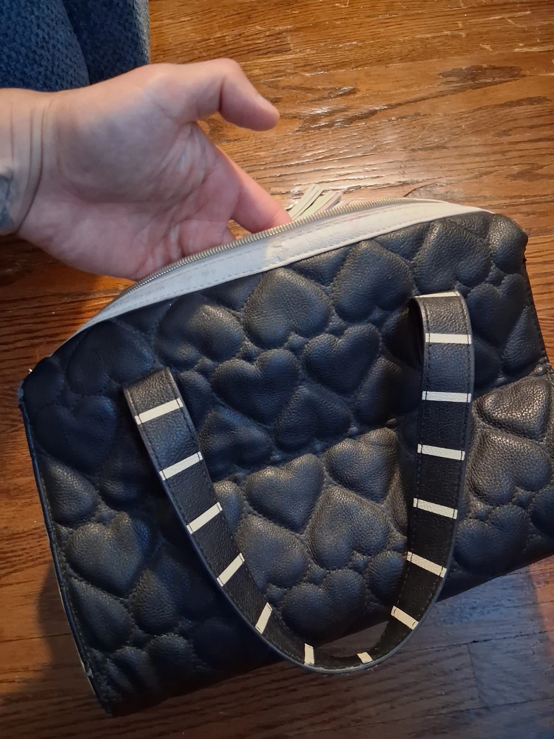 Betsey Johnson Quilted Heart Satchel Bag - photo 3