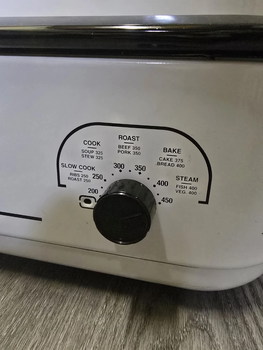 18 Qt. Roaster Oven - photo 2
