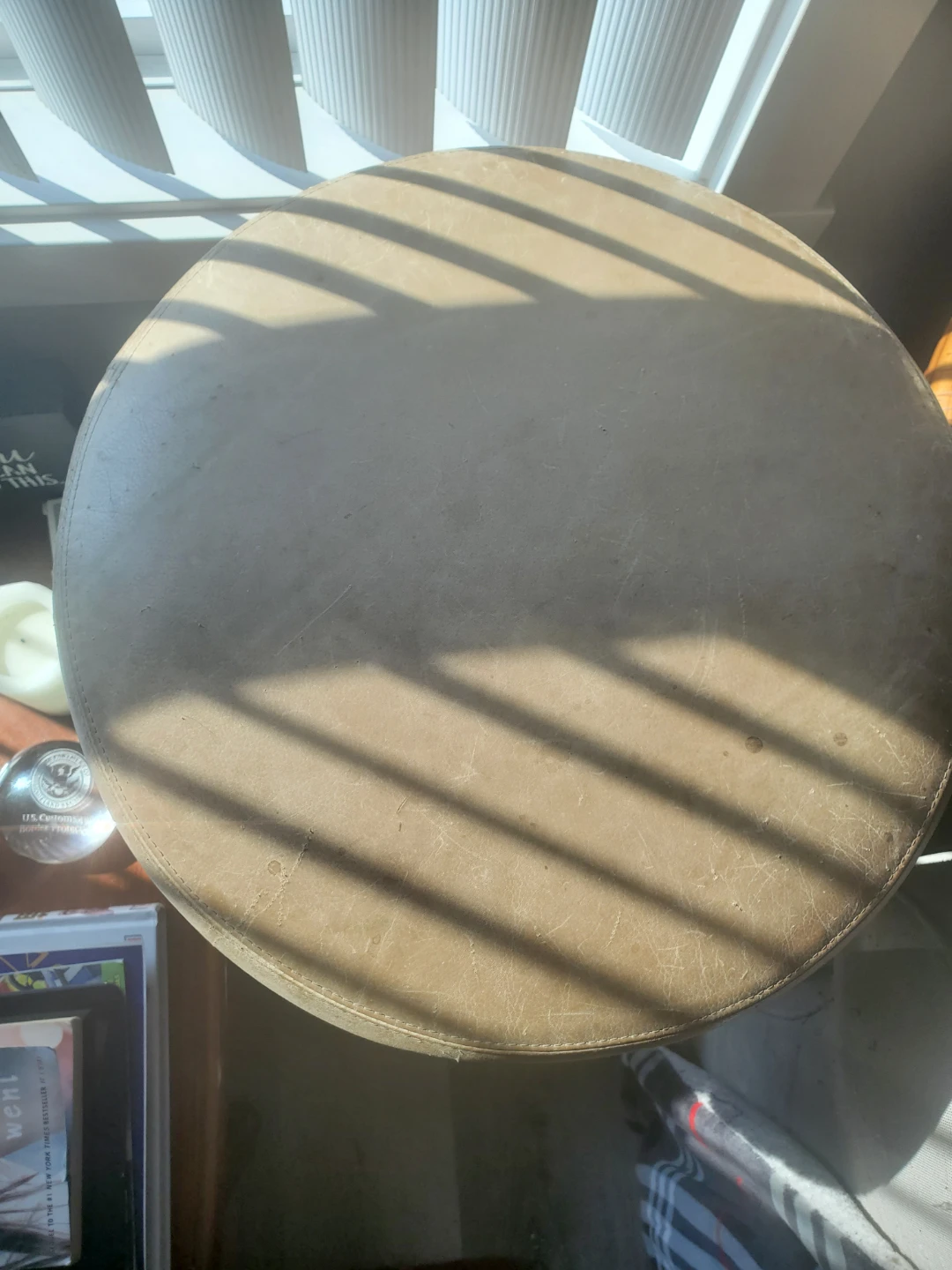 3 Tommy Bahama Swivel Bar Stools - Rattan and Leather - photo 2