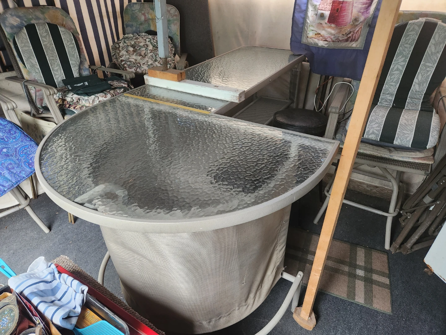 Glass Top Bar Table with Built-in Shelving - photo 2