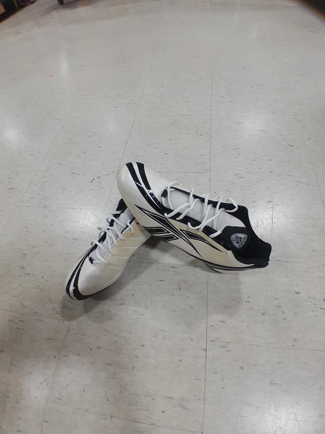 Reebok NFL Equipment Football Cleats Men's Size 15 - photo 2