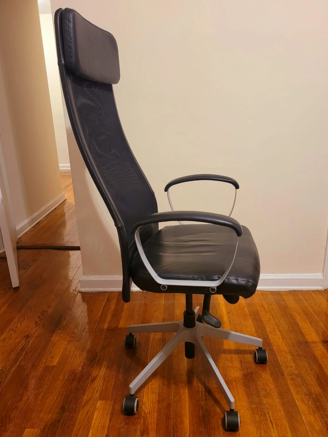 Chair - photo 2