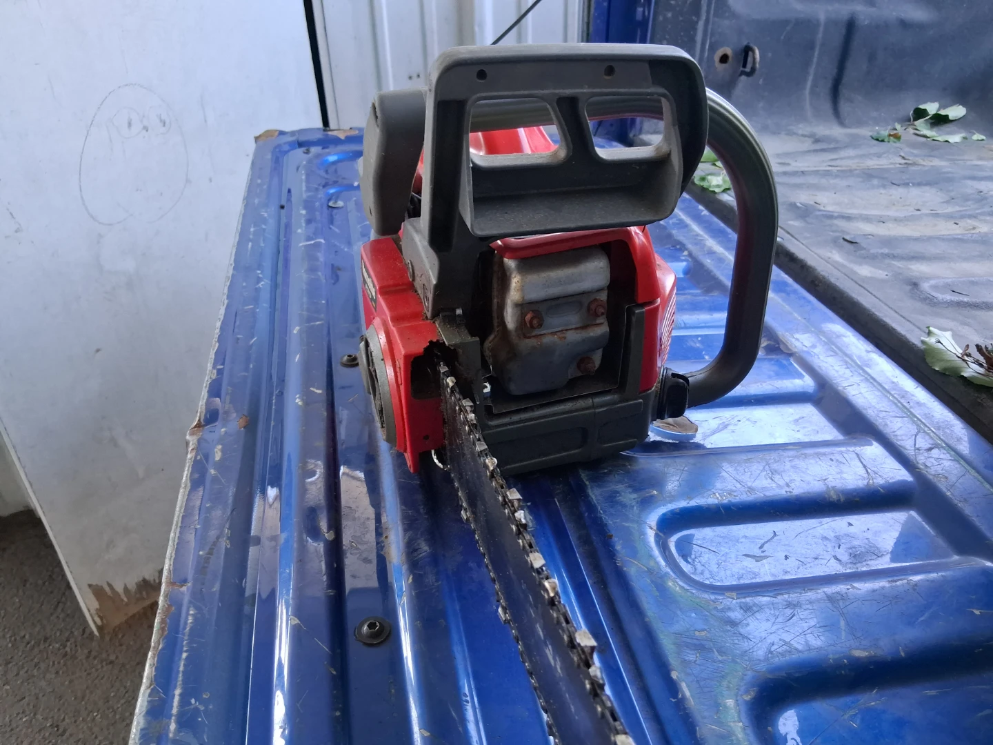 Homelite PRO 46cc Chainsaw - photo 4