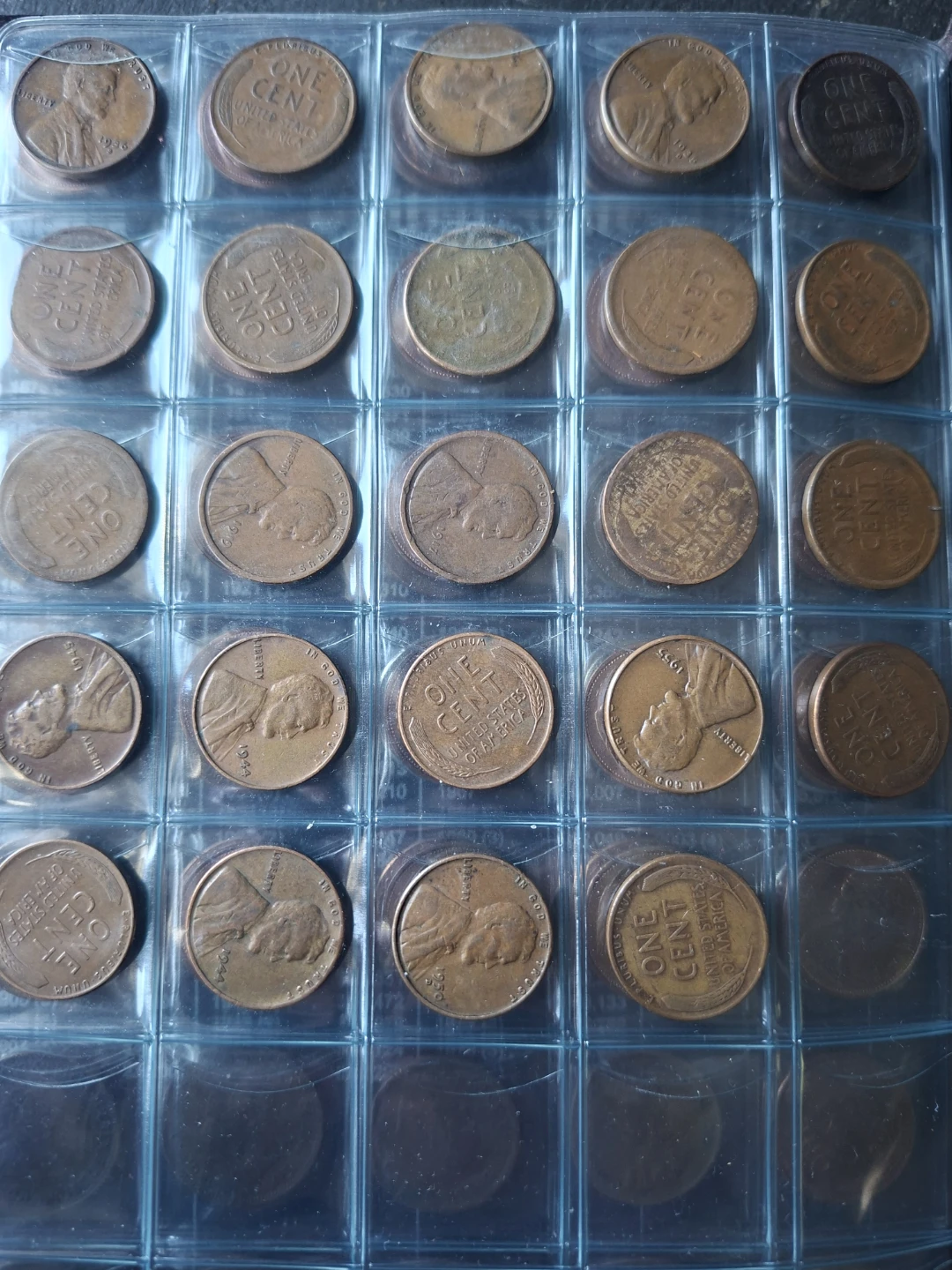 Collection of assorted Canadian and US pennies - photo 3