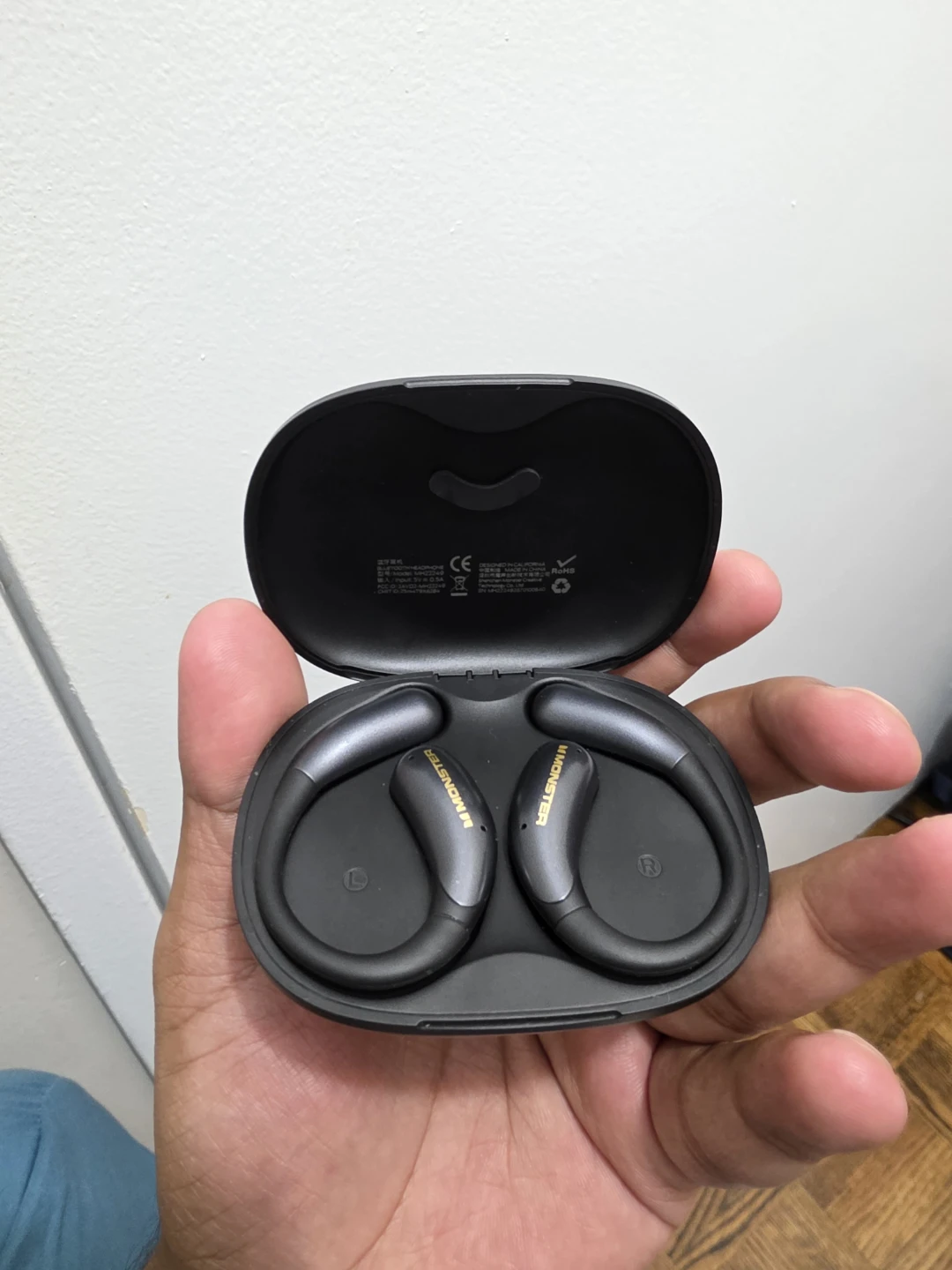 Monster Wireless Earbuds with Charging Case