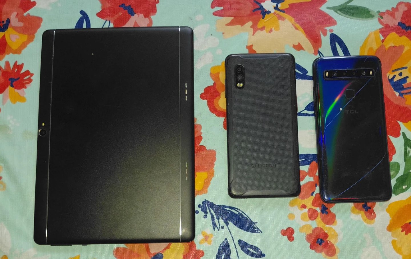 Samsung Smartphone & TCL Tablet